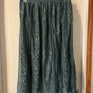 Xhilaration XXL peacock green lace midi skirt